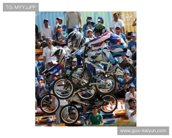 AXIS北京线下小轮车平地花式挑战赛落幕，杨博辉、虞恩晴分获U16组别冠亚军